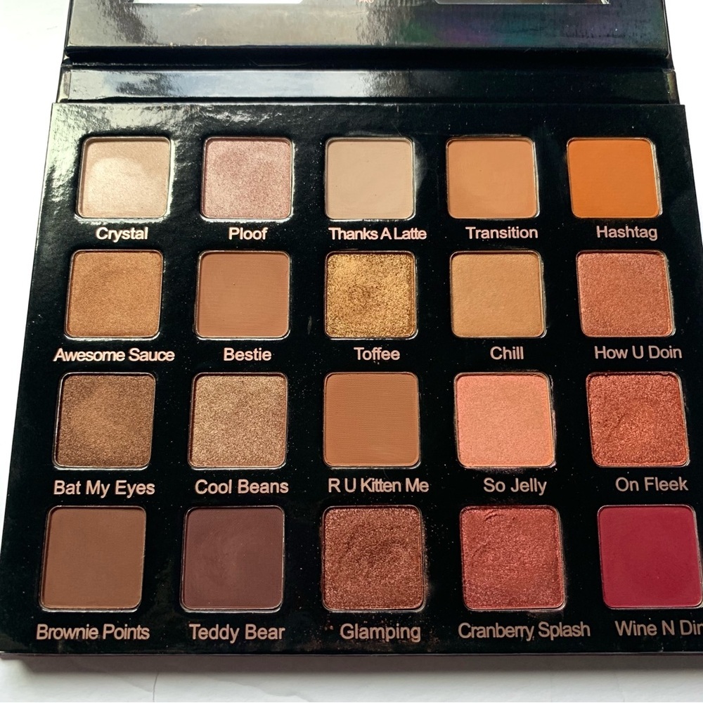 Violet Voss Pro Eyeshadows Palette
